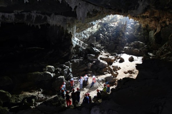 PET0114 IPORANGA 14/08/2009 VIAGEM CAVERNA ALAMBARI DE BAIXO PETAR Vista da caverna Alambari de Baixo, situada no Parque Estadual do Petar, no município de Iporanga (SP). FOTO: JF DIORIO/AE