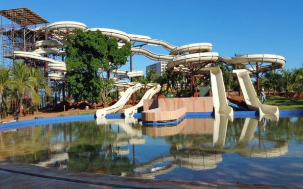 hot-beach-toboaguas-olimpia