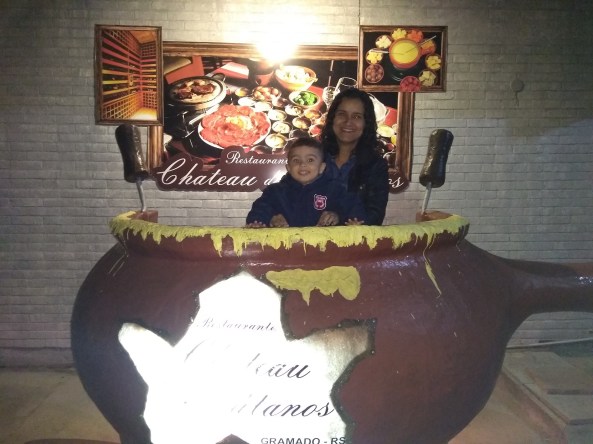 Fundue Chateau dos Platanos - Gramado - RS (1)
